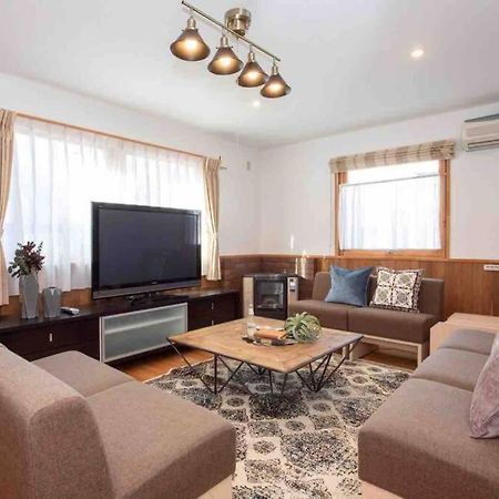 Sapporo-Asahigaoka House Apartment Exterior photo